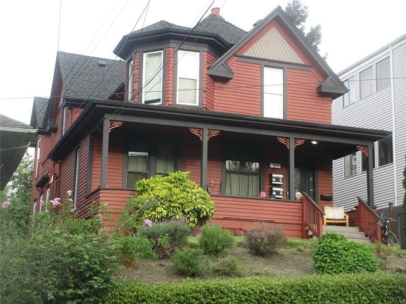1st image of 4017 5th Ave NE #B