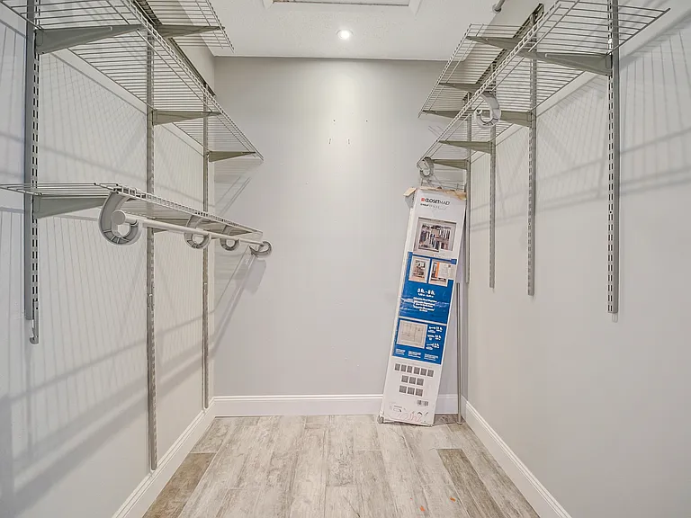 1025 Wentworth Ct — Photo 26
