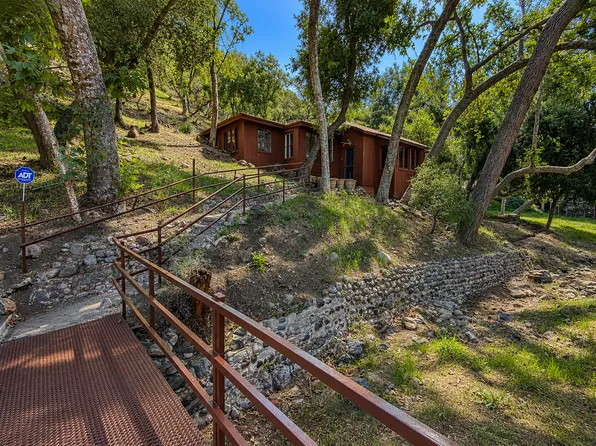 1704 Sycamore Dr, Topanga, CA 90290