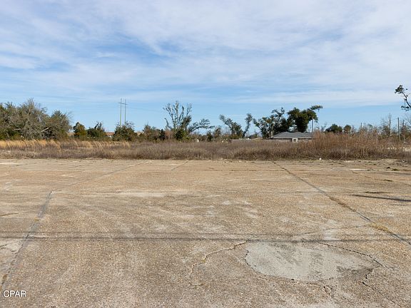 4th image of 900 Transmitter Rd