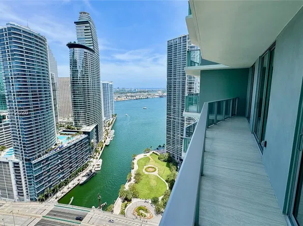 77 SE 5th St, Miami, FL