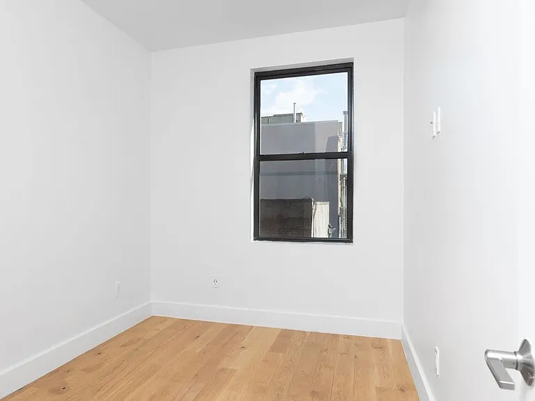 174 1st Ave #PH — Photo 18