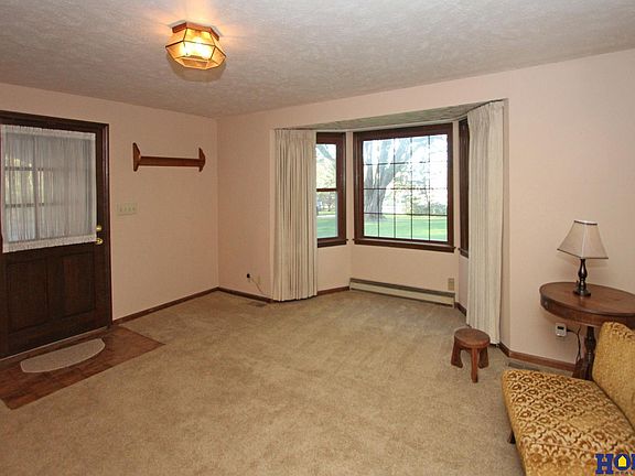 4th image of 5202 S Coddington Ave