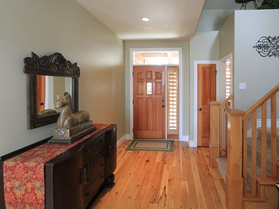 3rd image of 1367 E Sonoma Ct