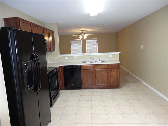 4th image of 12612 Skeeter Dr