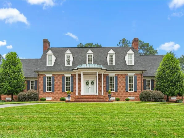 2276 Lakeview Ter, Burlington, NC 27215