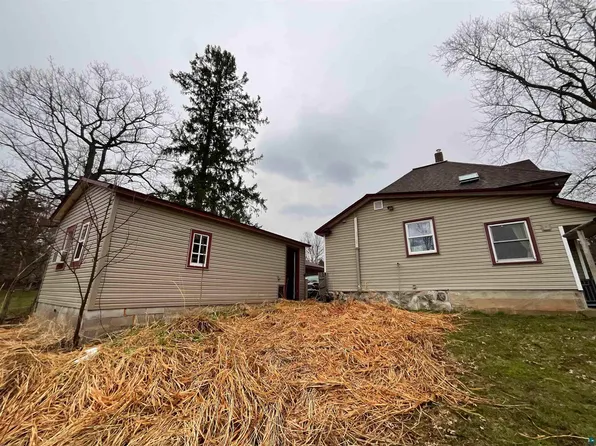 121 1st St N, Luck, WI 54853