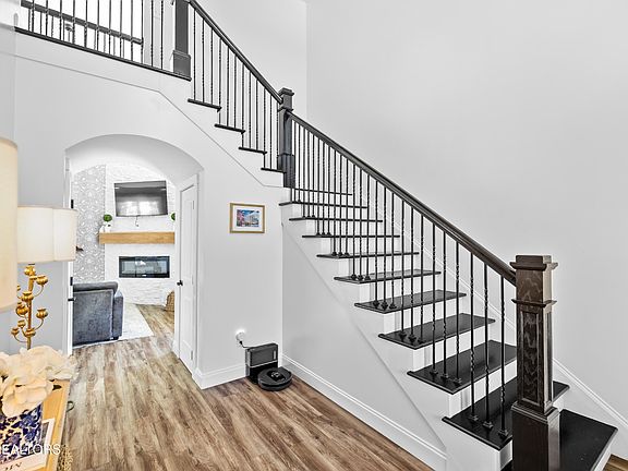 5th image of 215 Ogana Ln