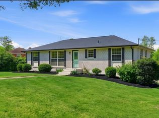562 Walton Ferry Rd, Hendersonville, TN 37075