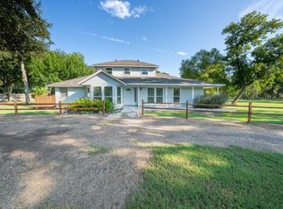 37702 Broncho Rd, Wallis, TX 77485