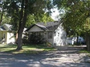 1013 N Poplar St, Waukegan, IL 60085