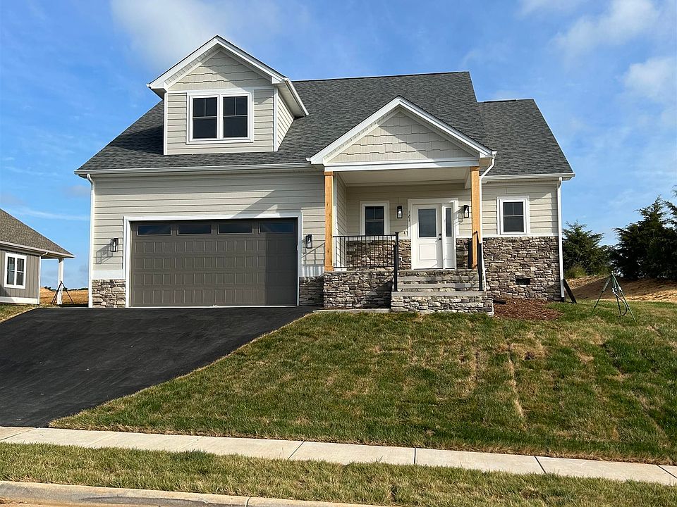 2nd image of 121 Chamberlain Dr