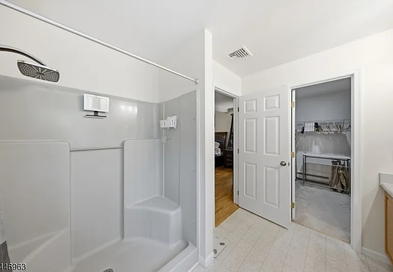 2057 Lakeside Dr W — Photo 32