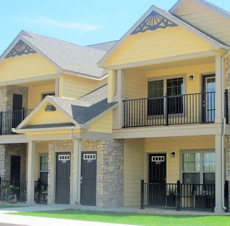 The Village at The Plaza - 201 — Photo 3