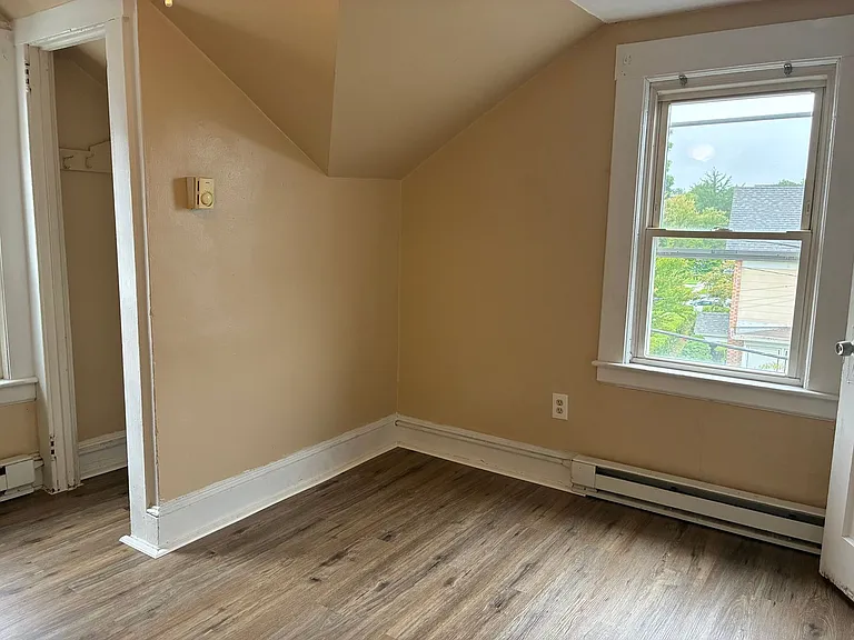190 Liberty Street - Red Pod — Photo 8