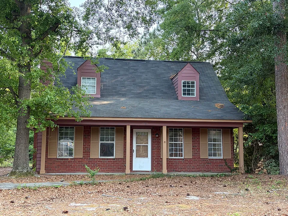 1891 Neptune Dr
