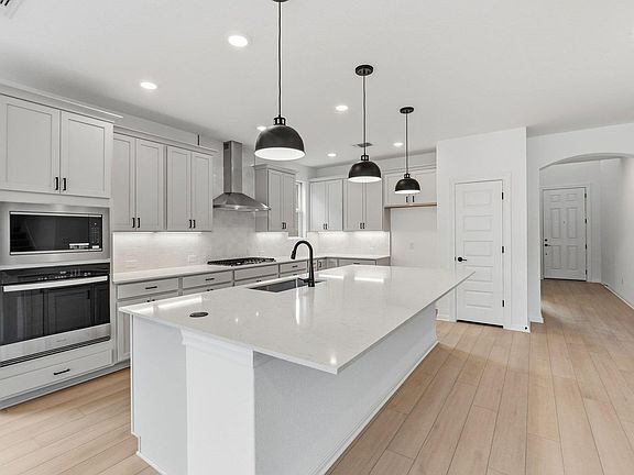 6th image of this home