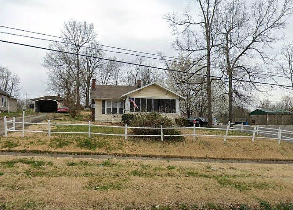 1st image of 217 Park St