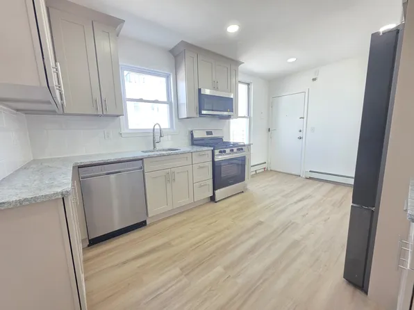 211 Florida St APT 4, Elizabethport, NJ 07206