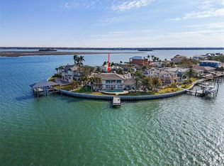 892 Harbor Is, Clearwater, FL 33767