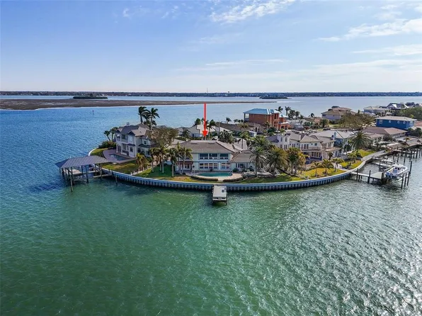 892 Harbor Is, Clearwater, FL 33767