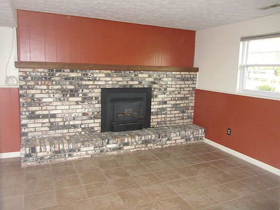 4th image of 813 Glendon Dr