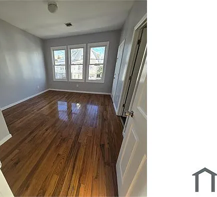 136 Dewey St #2R — Photo 7