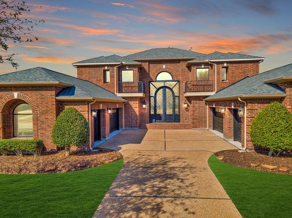 810 Amistad Dr