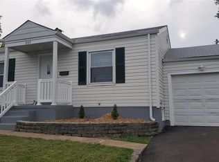 3163 Ohare Dr, Saint Ann, MO