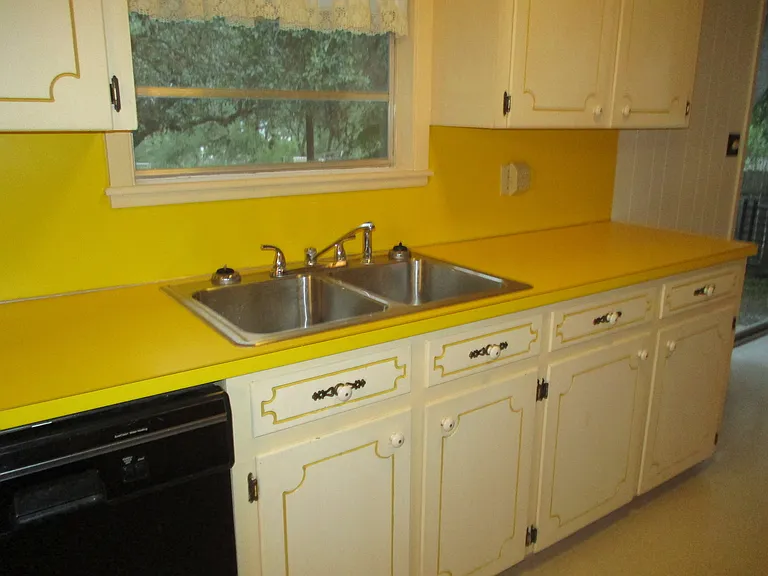 311 Cindy Dr — Photo 10