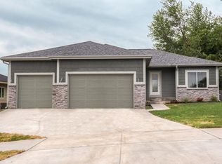 526 High Rd, Norwalk, IA 50211