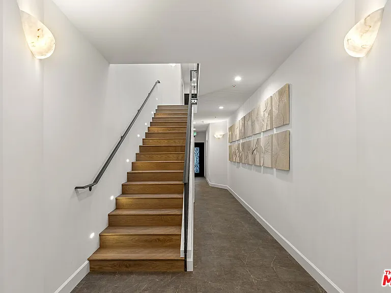 132 S Oakhurst Dr #1 — Photo 14