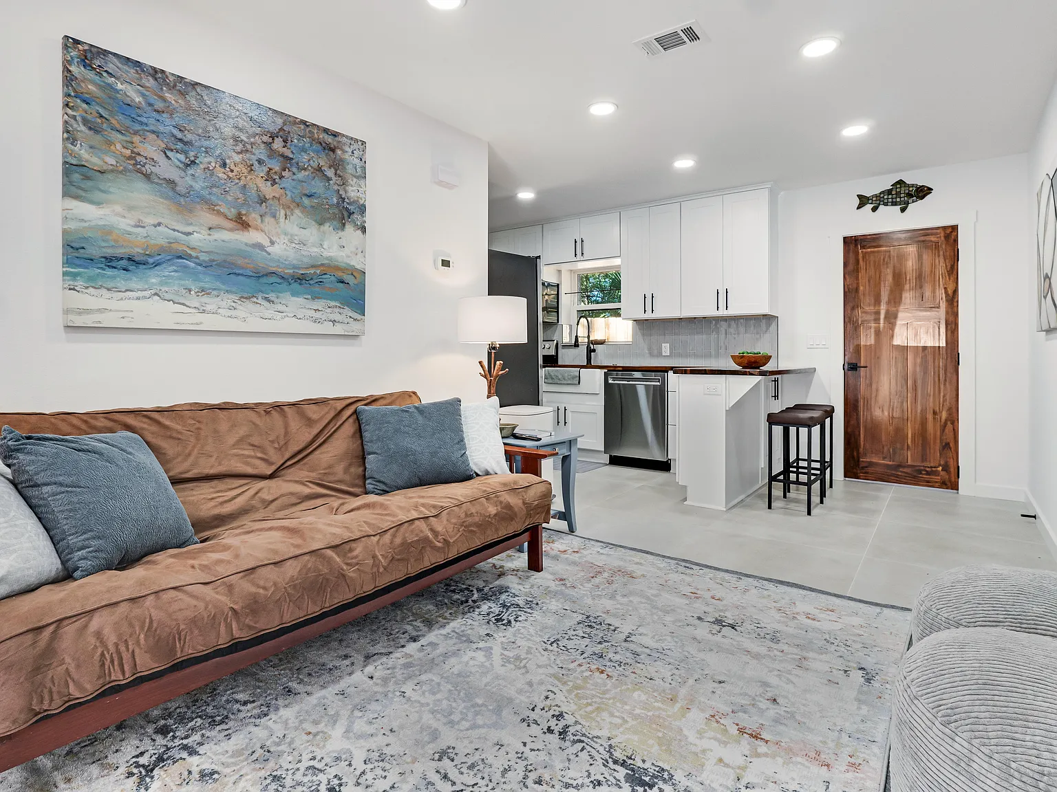 2 bed, 1000 sqft, $2,800 — Photo 3