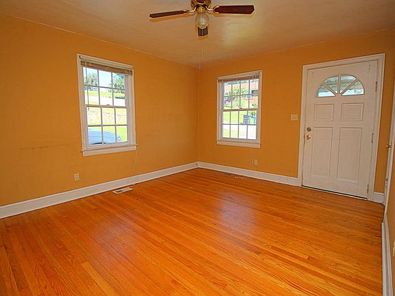 2nd image of 1414 Gilford Ave NW