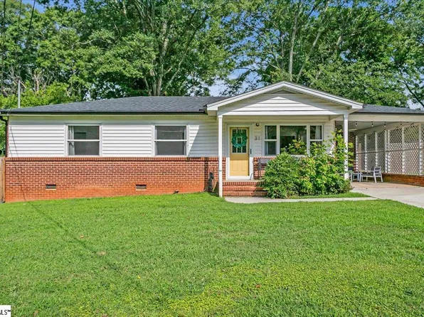 31 Montis Dr, Greenville, SC 29617