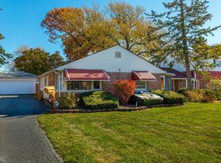 10045 Harnew Rd E, Oak Lawn, IL 60453