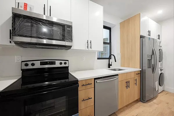 Rented by Rennit Inc. | media 4