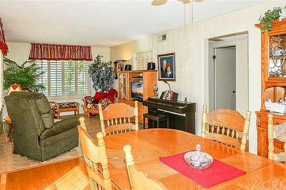 Dining Room / Living Room