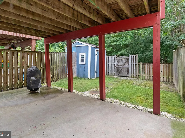 8113 Loving Forest Ct — Photo 44