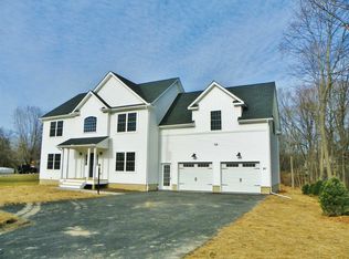 83 Delavergne Ave, Wappingers Falls, NY 12590