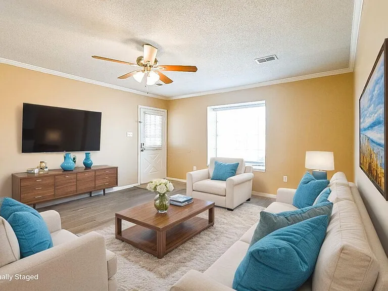 9150 Belmont Dr — Photo 3