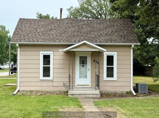 539 N 3rd St, Hampton, NE 68843