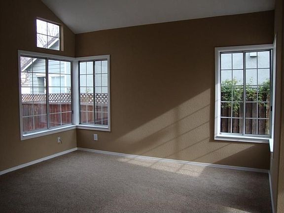 4th image of 900 Menay Dr