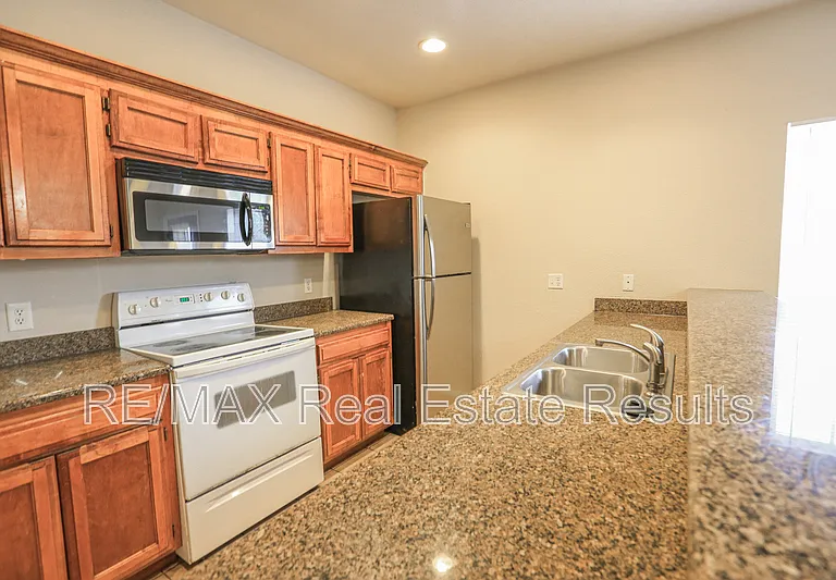 3509 SW Deerfield Blvd #1 — Photo 9