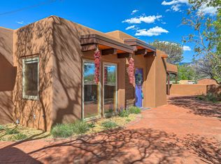 105 La Isla Ln, Corrales, NM 87048