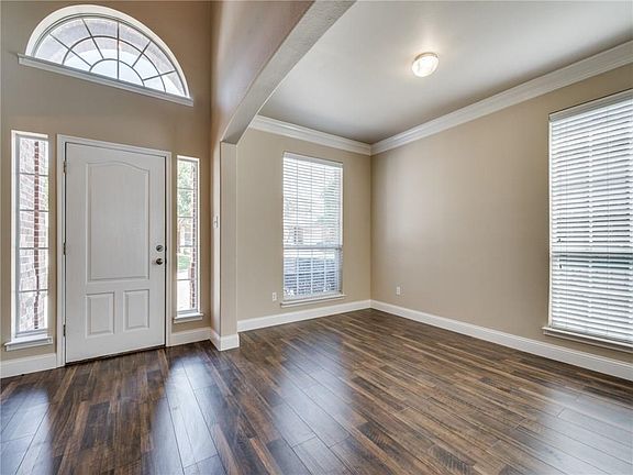 2nd image of 8709 Desert Dunes Trl