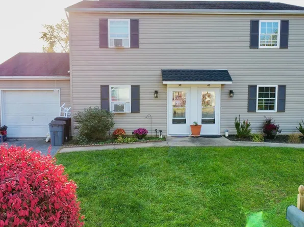 38 Dogwood Ln, Lebanon, PA 17042