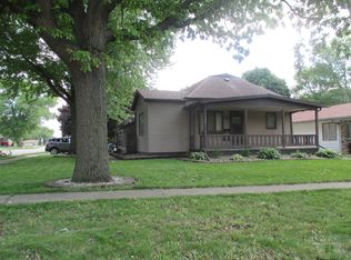 724 11th St, Sheldon, IA 51201