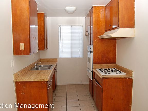 2nd image of 1969 Fashion Ave APT 03