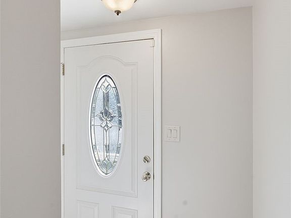 4th image of 1709 Patrick Pl